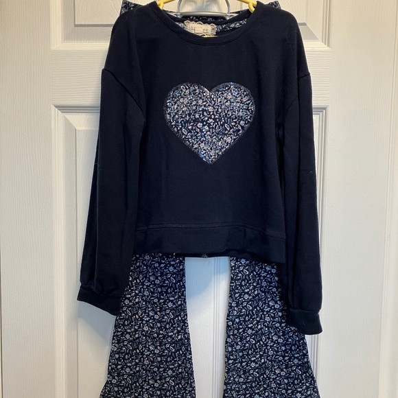 Girls 2 Piece Matching Set - Picture 1 of 3